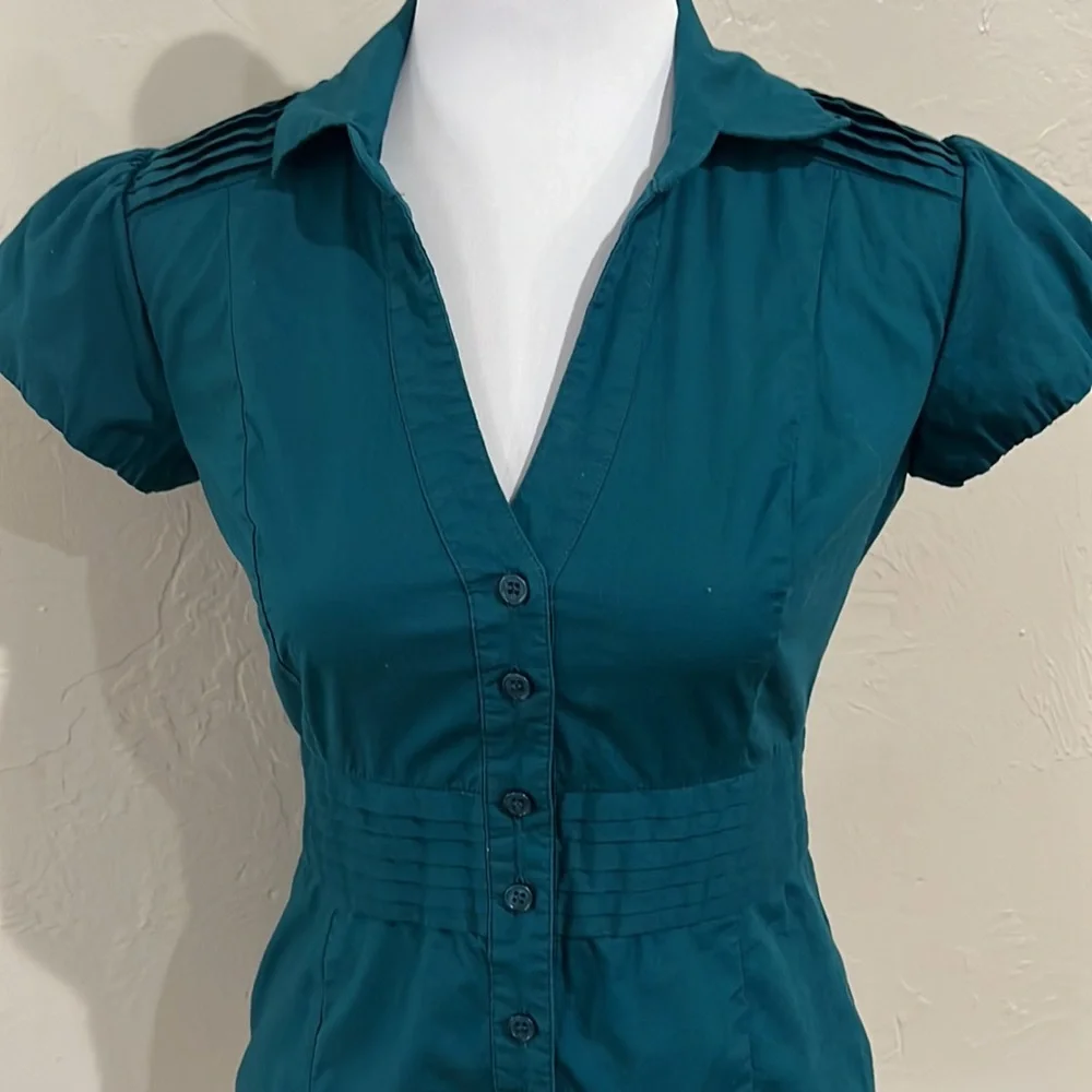 SIX DEGREE FITTED CAP SLEEVE BLOUSE … 148 - Picture 3 of 11